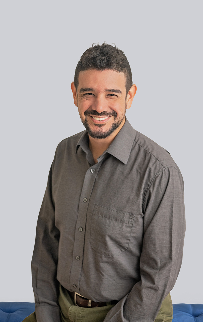 Esteban Rivera | Therapist | Relational Harmony Therapy | Nepean, ON | Virtual Counselling Services